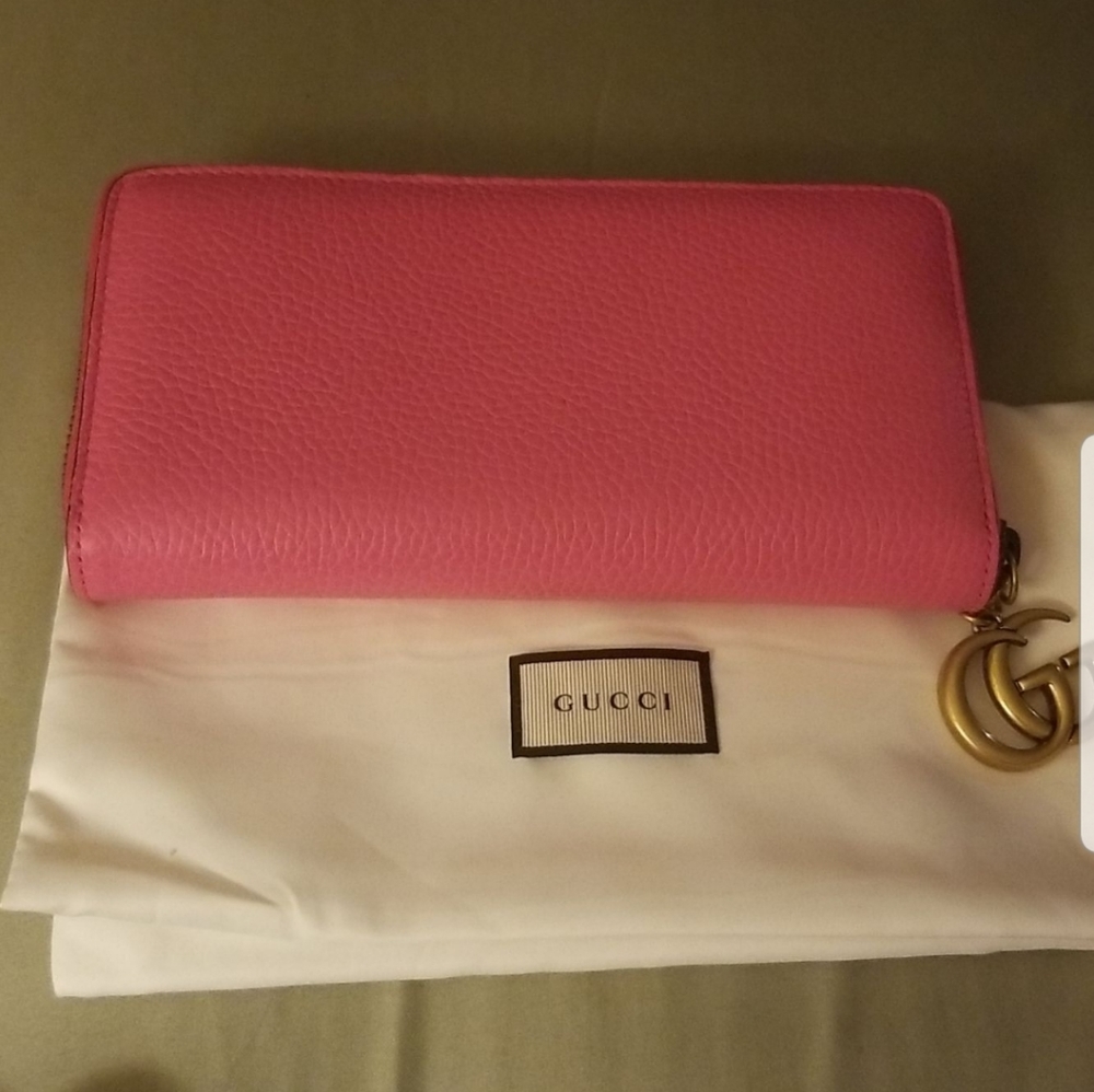 GUCCI WALLET